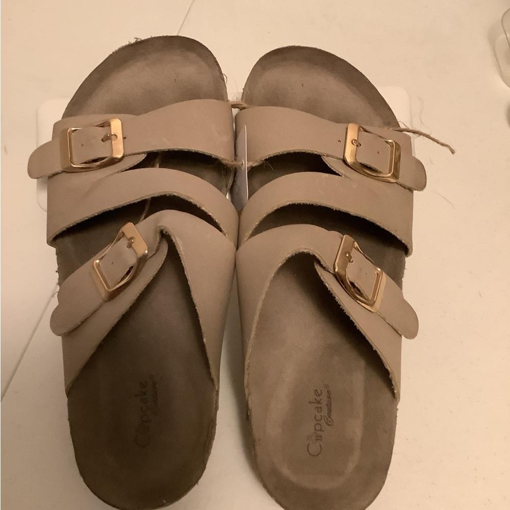 Cake Beige Women's Buckle Sandals